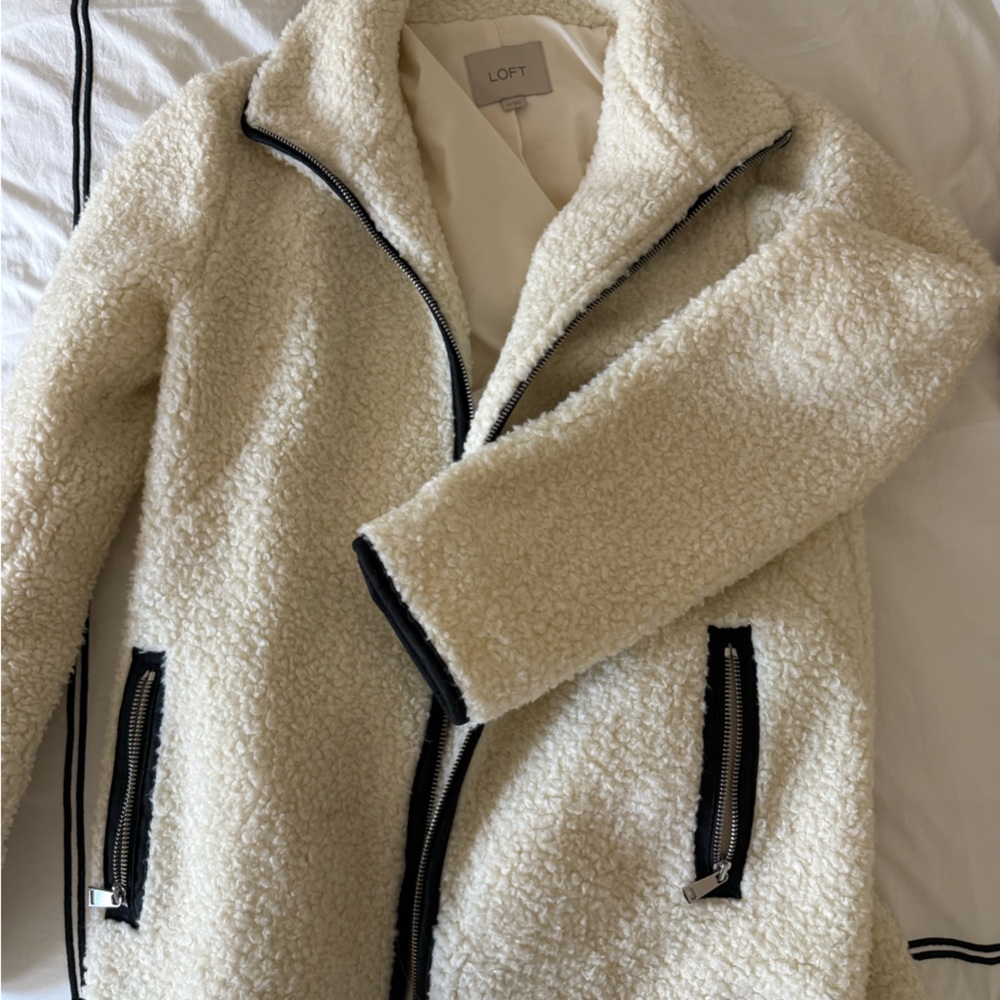 LOFT Women's Cream Jacket